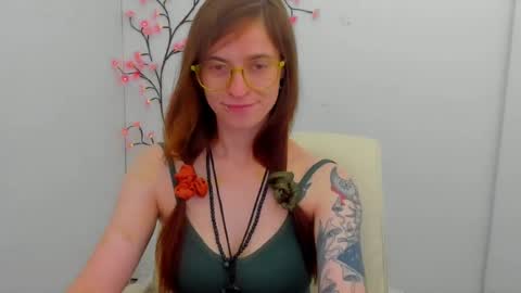 Snapshot of ivynoir_ chatting on June 27, 1:39 pm Ivy online show from June 27, 1:39 pm