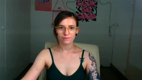 Snapshot of ivynoir_ chatting on June 28, 12:55 pm Ivy online show from June 28, 12:55 pm