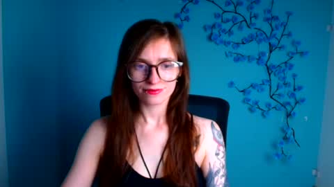 Snapshot of ivynoir_ chatting on July 8, 12:42 pm Ivy online show from July 8, 12:42 pm