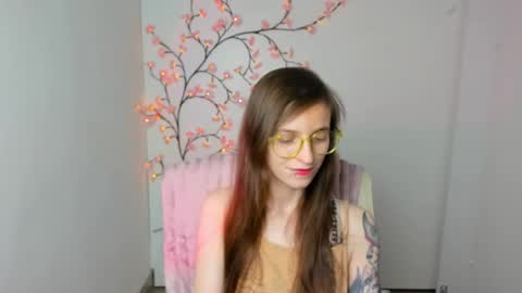 Snapshot of ivynoir_ chatting on July 12, 2:08 pm Ivy online show from July 12, 2:08 pm