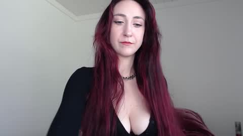 Ivy Rosie online show from October 21, 3:24 pm