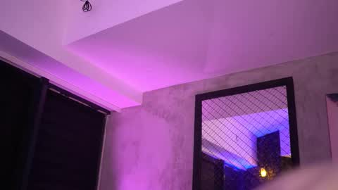 IvyRowa online show from December 4, 6:38 pm