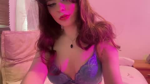 maya  ivy online show from February 21, 12:28 pm