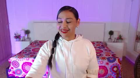 ivyshine7 online show from January 8, 7:05 pm