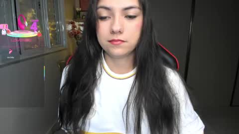 Ivvy online show from November 18, 10:36 pm