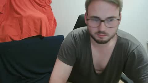 Snapshot of iwantfucknow chatting on December 2, 7:09 pm iwantfucknow online show from December 2, 7:09 pm