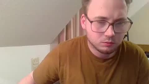 iwantfucknow online show from March 30, 9:16 pm