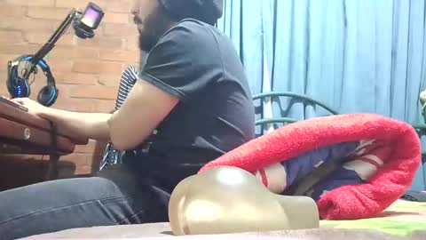 iwanturarse online show from October 3, 5:26 am