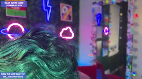 Muse hethey online show from January 11, 10:59 pm