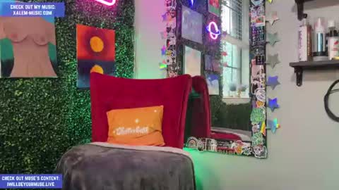 Muse hethey online show from June 18, 11:09 pm