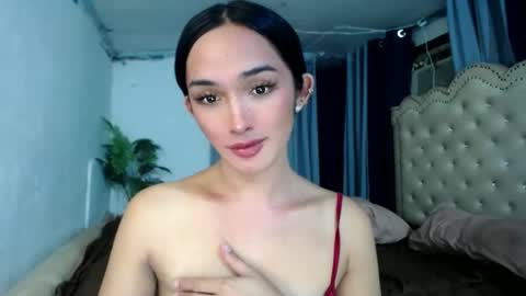 iwillcum4u_ online show from December 17, 1:06 pm