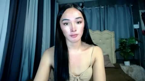 iwillcum4u_ online show from April 14, 3:18 pm