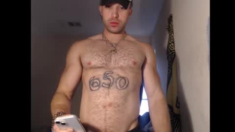 izak144 online show from December 16, 5:33 pm