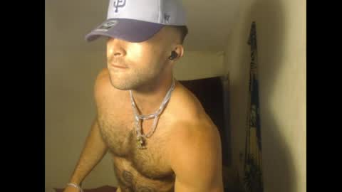 izak144 online show from June 6, 3:44 am