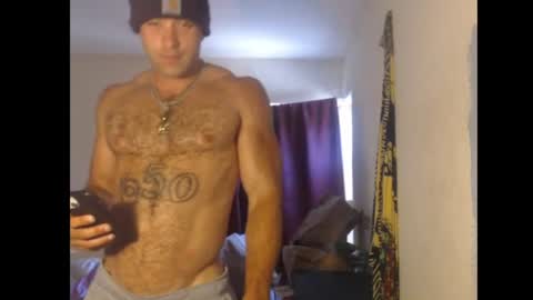 Snapshot of izak144 chatting on June 25, 6:34 pm izak144 online show from June 25, 6:34 pm
