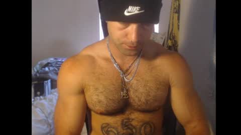 Snapshot of izak144 chatting on July 19, 8:01 pm izak144 online show from July 19, 8:01 pm