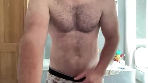 Izylduur online show from September 11, 1:11 pm