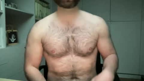 Izylduur online show from January 8, 3:25 pm