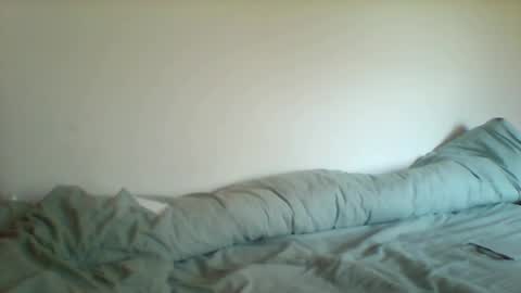 Snapshot of izzy_mchoney chatting on June 29, 1:33 pm izzy_mchoney online show from June 29, 1:33 pm