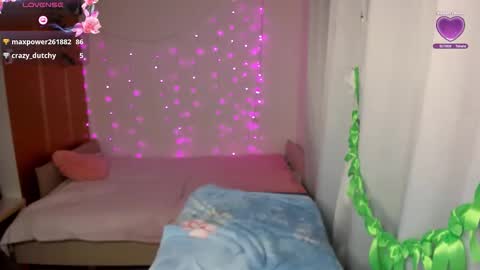  K A T E    I have great pvt hot shows with dildos shows in pantyhose I love to squirt fabulously online show from April 23, 12:29 pm