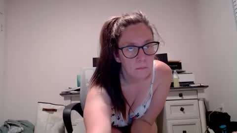 Snapshot of izzynoela chatting on September 10, 2:44 am izzynoela online show from September 10, 2:44 am