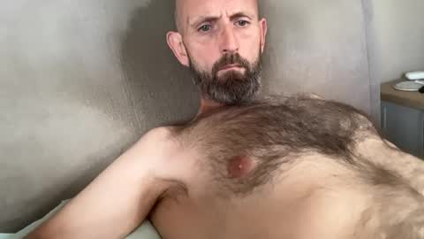 izzysboytoy1 online show from June 30, 11:00 am