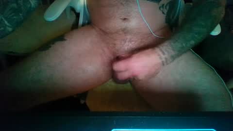 Snapshot of j95812749687170 chatting on July 4, 9:04 am j95812749687170 online show from July 4, 9:04 am