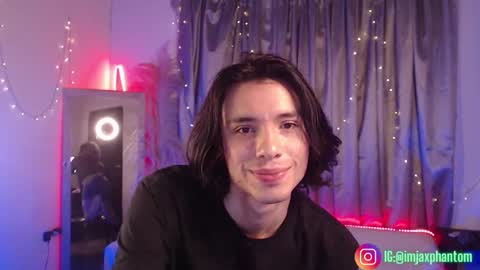 Hey im Jaxxxon check my info     online show from October 30, 2:13 am