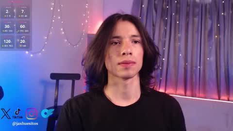 Hey im Jaxxxon check my info     online show from February 9, 3:16 pm