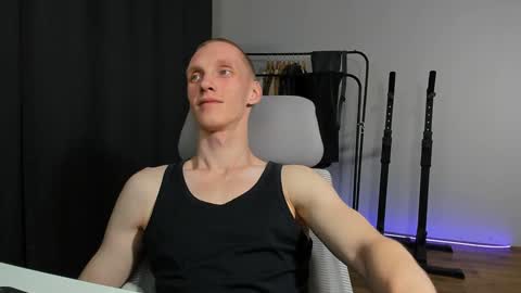 Danny online show from January 6, 4:44 pm