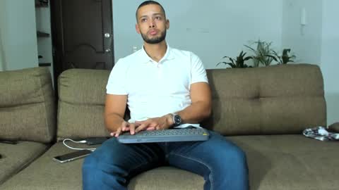 Calix  Independient model Insta and twt Calixsnake online show from January 1, 1:47 am