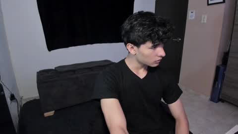 Noah online show from December 9, 11:47 am