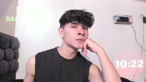 Noah online show from December 14, 3:58 pm