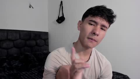 Noah online show from January 21, 1:22 pm