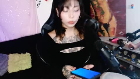 jade 18  online show from March 19, 3:54 am