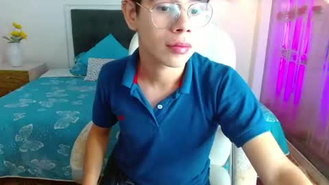 Snapshot of jack__thomas chatting on June 18, 8:02 pm JACK TOMAS online show from June 18, 8:02 pm