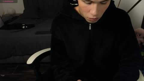 jack_dairo online show from June 19, 9:29 pm