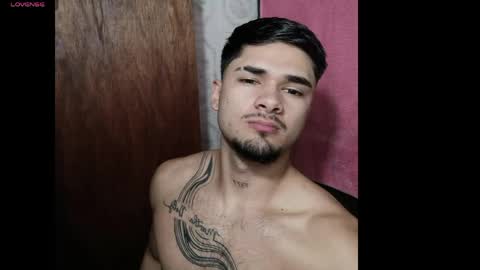 Snapshot of jack_hills2 chatting on May 15, 12:01 pm online show from May 15, 12:01 pm
