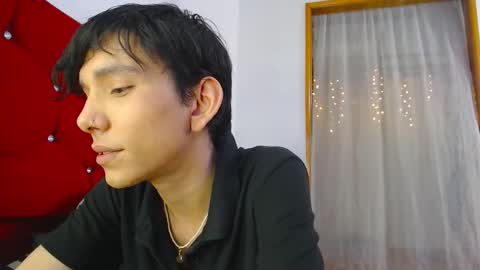 Snapshot of jack_s21 chatting on March 3, 12:39 am Laick online show from March 3, 12:39 am