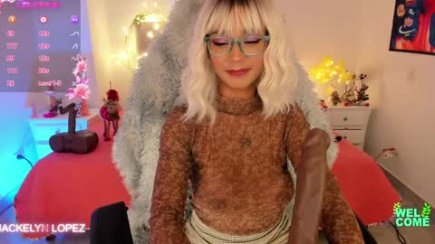 Snapshot of jackelyn_lopezz chatting on December 5, 9:28 am Jacky online show from December 5, 9:28 am