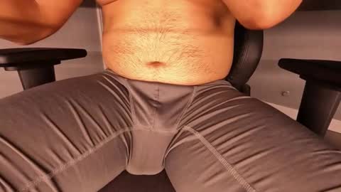 Snapshot of jackenwatch chatting on October 27, 5:55 am jackenwatch online show from October 27, 5:55 am