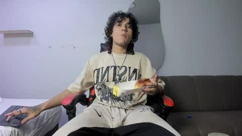 Jackes Taylor online show from April 6, 4:57 am