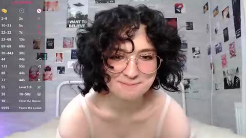 JackieApplePie online show from June 13, 7:39 am