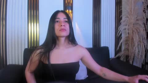 jackiie_ online show from June 13, 1:31 pm