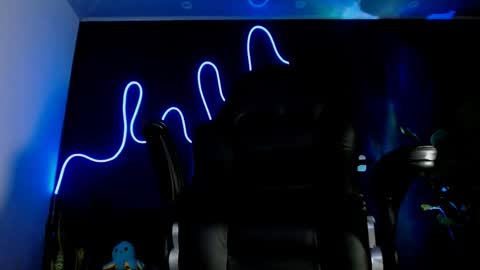 Snapshot of jackk_ho chatting on March 5, 8:42 pm Jack online show from March 5, 8:42 pm