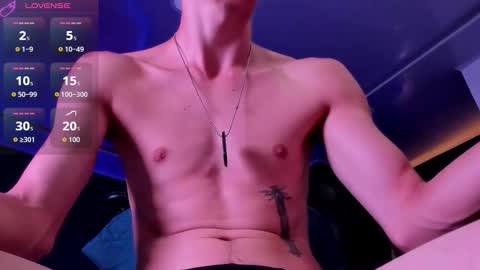 Snapshot of jackk_ho chatting on October 22, 10:48 am Jack online show from October 22, 10:48 am