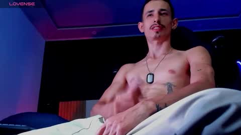 Snapshot of jackk_ho chatting on November 8, 7:30 am Jack online show from November 8, 7:30 am