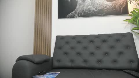 Jackk Russell  online show from January 17, 7:28 pm