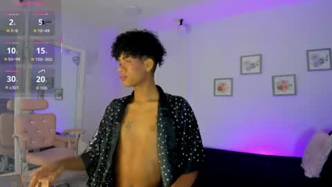 Jackk Russell  online show from April 1, 3:07 am