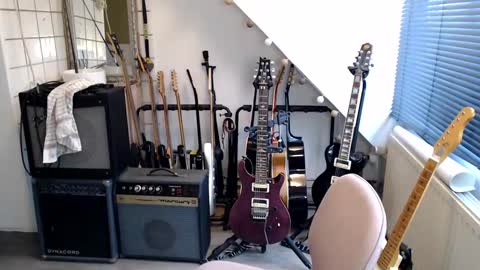 Jack independent model  online show from February 22, 10:03 am